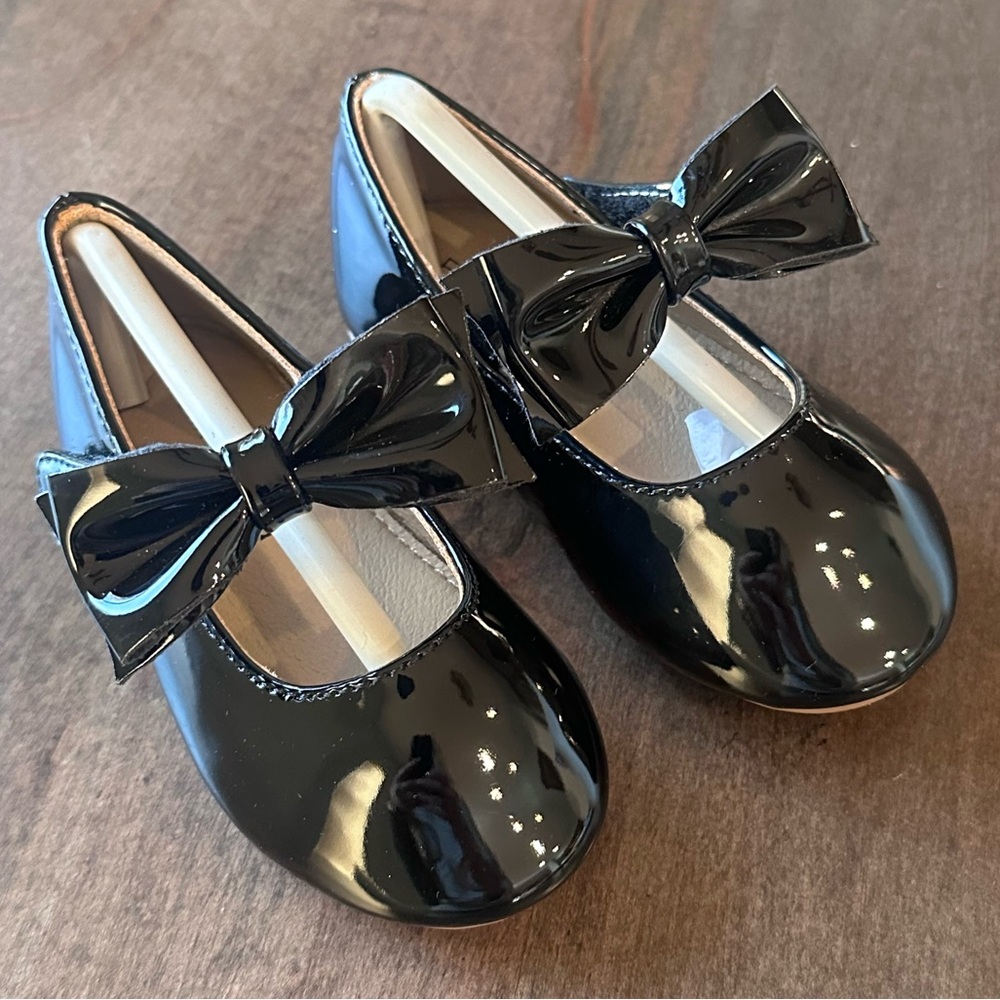 Felix & Flora Black Shiny Patent Leather Shoes with Bow 5 Toddler Girl